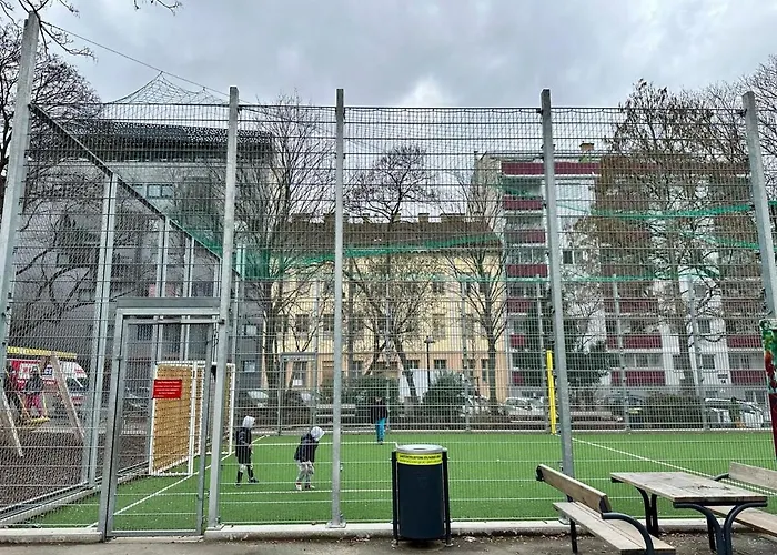 Spacious & Cozy - Near Metro & Center - 3 Beds For 5 Person * Vienna
