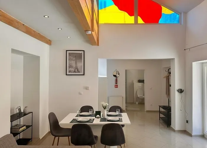 Spacious & Cozy - Near Metro & Center - 3 Beds For 5 Person Holiday home Vienna