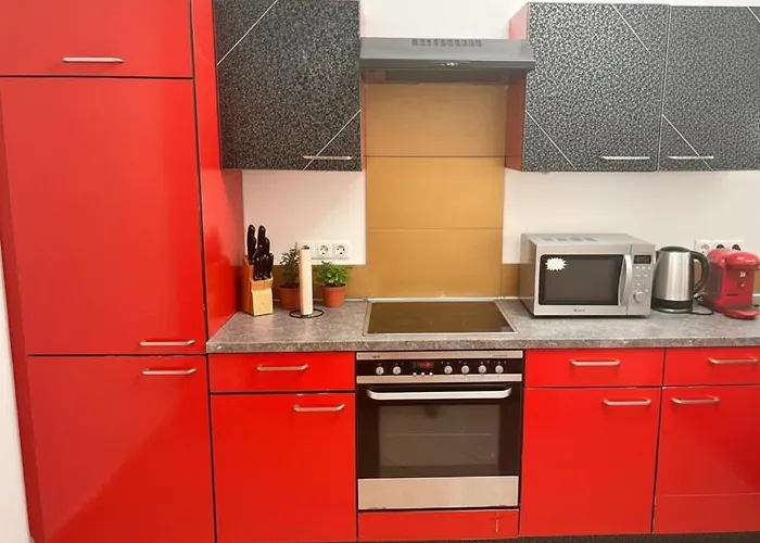 Holiday home Spacious & Cozy - Near Metro & Center - 3 Beds For 5 Person *